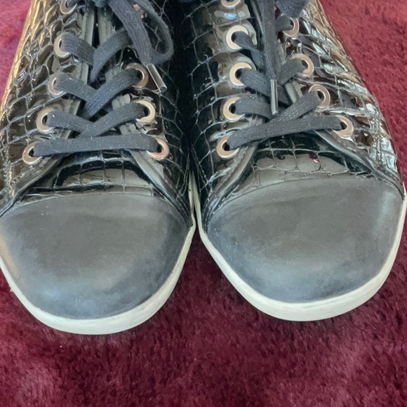 Josef Seibel Dany Black Croc Embossed Tennis Shoes Size 40. - Picture 3 of 7